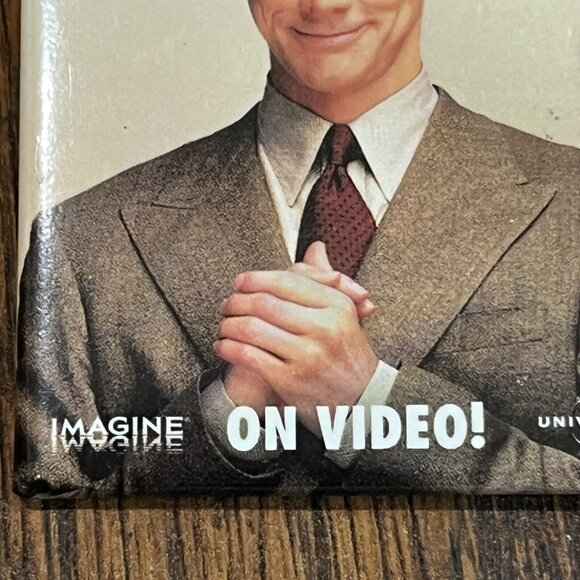 Vintage 1997 Liar Liar Jim Carrey Promotional Move Pin-Back Button - Picture 3 of 16